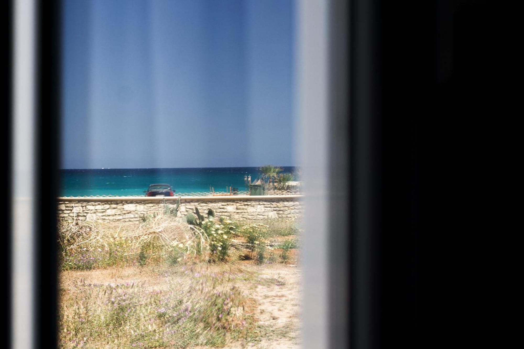 Pink Sand Sea Apartment Adelianos Kampos Ngoại thất bức ảnh